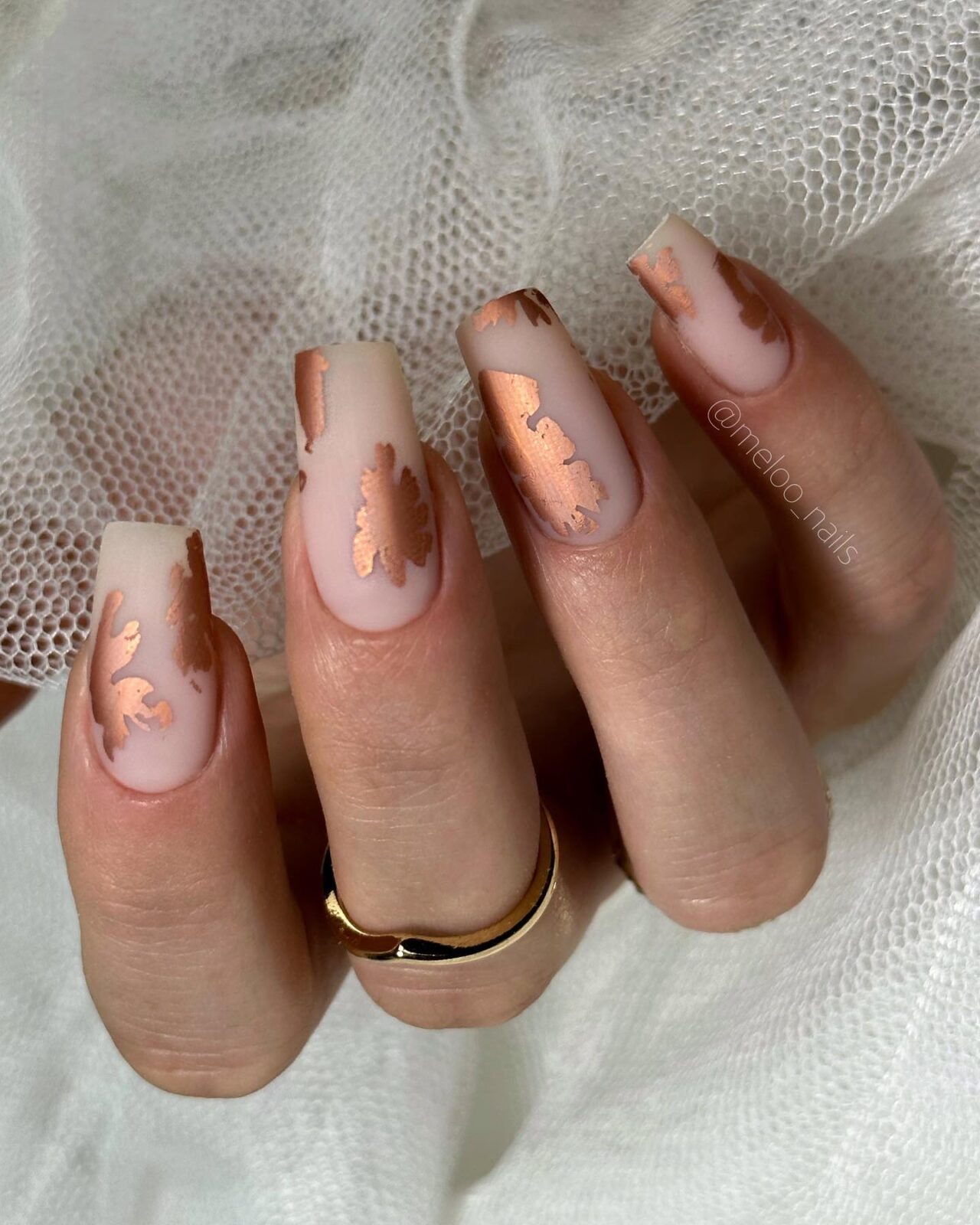 44 Elegant Fall Wedding Nail Art