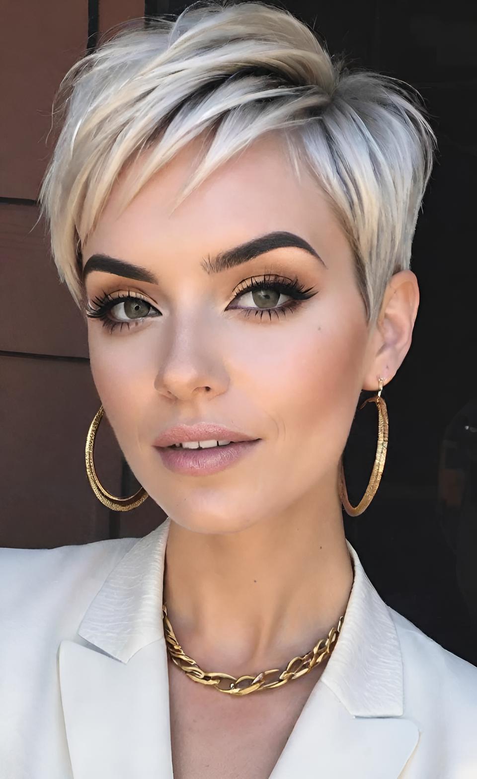 +25 Textured Pixie Cuts for a Chic and Youthful Vibe✨